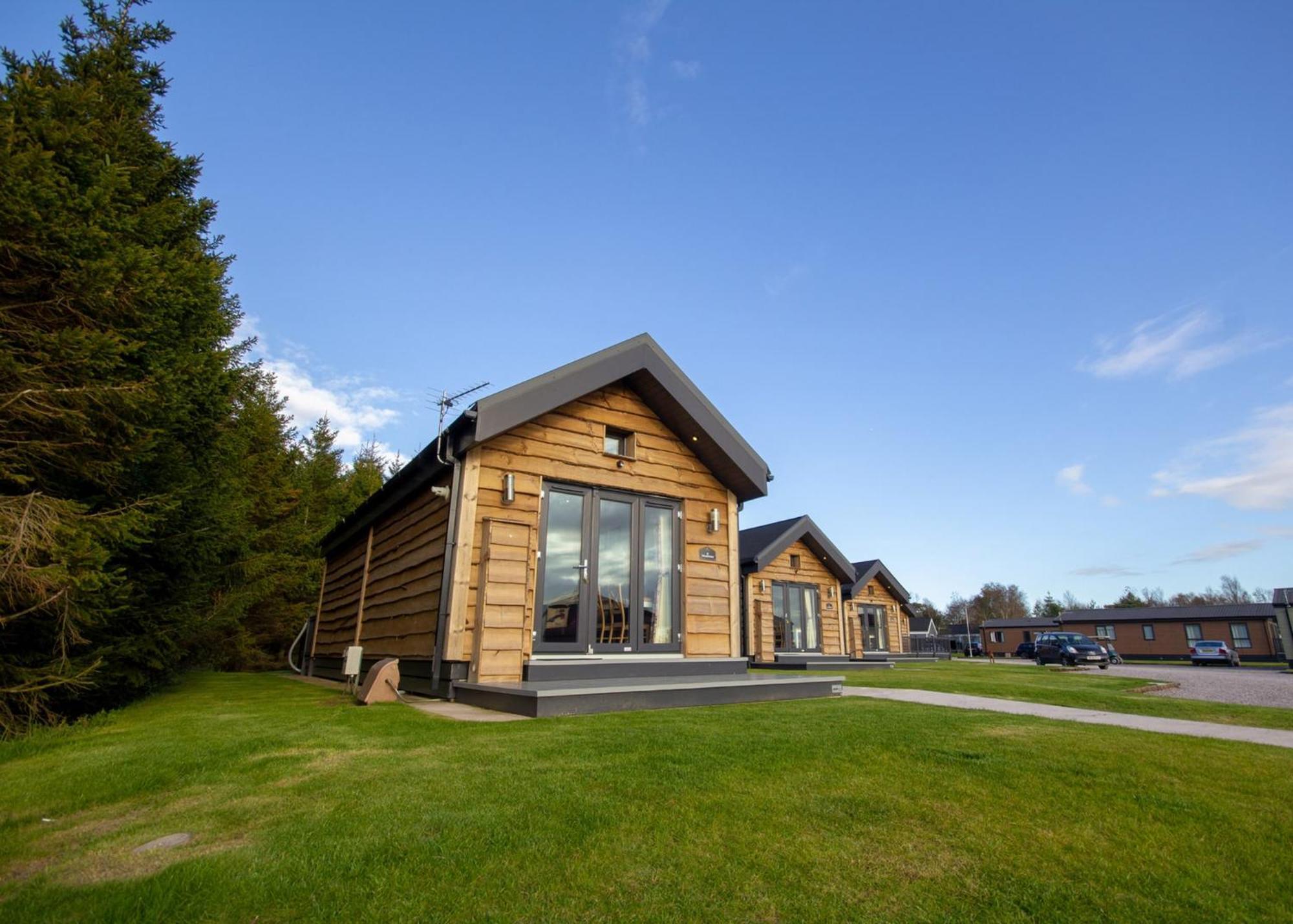 Westlands Country Park Hotel Annan Kültér fotó
