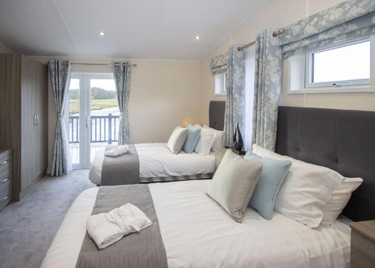 Westlands Country Park Hotel Annan Kültér fotó